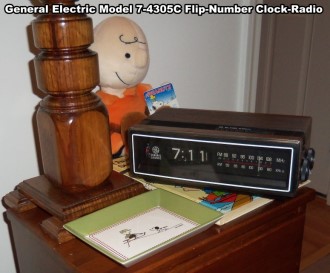 General Electric Model 7-4305C Roll-Down Number Clock-Radio - RF Cafe